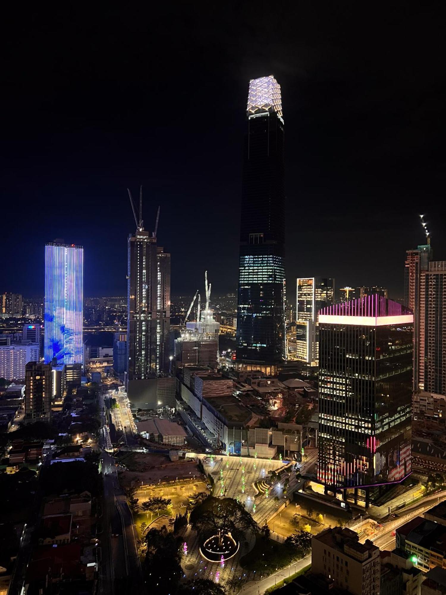 Infinity Pool Kl View Axon Bukit Bintang Iconique * Kuala Lumpur